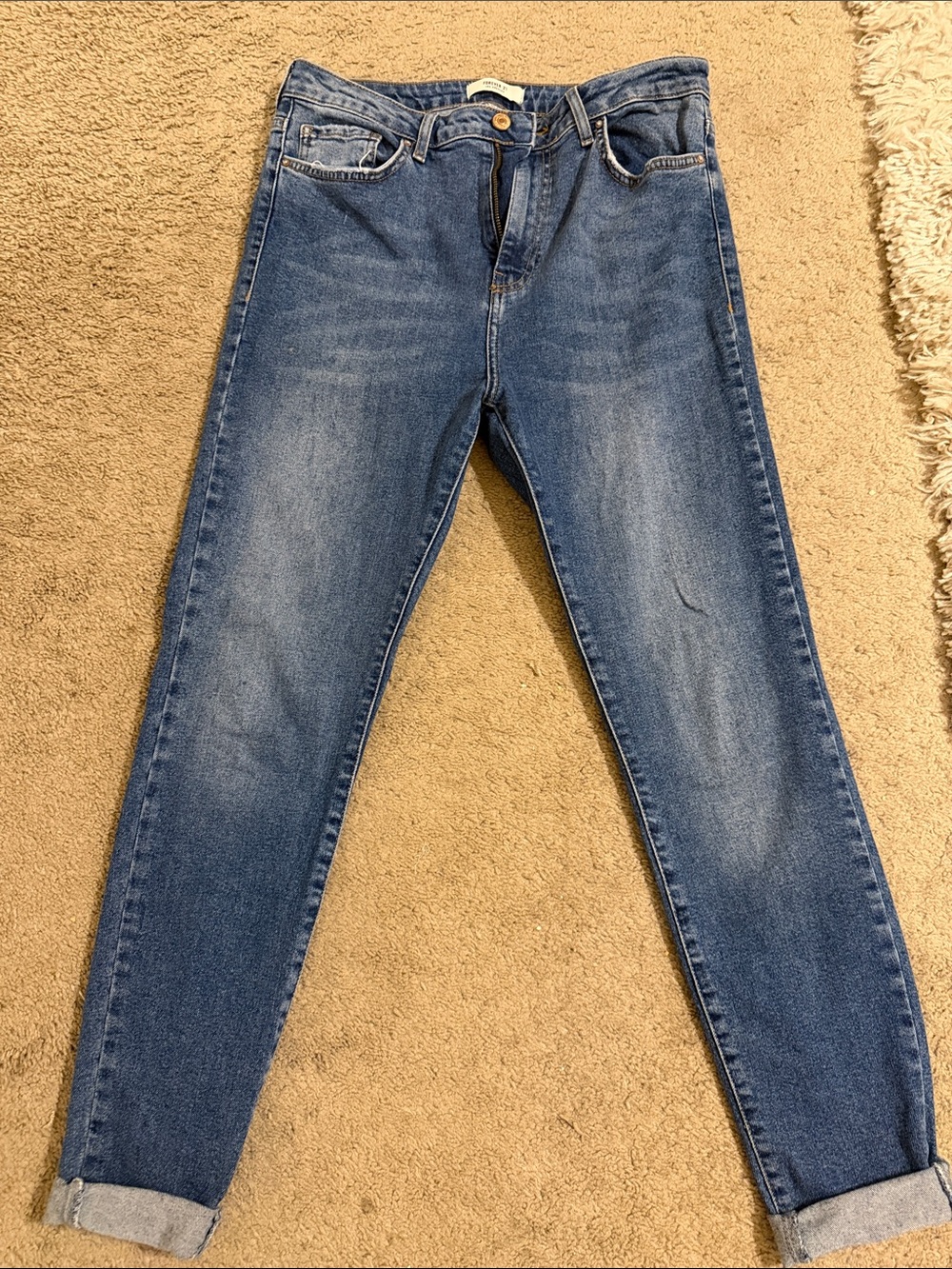 Forever 21 Women's Skinny Jeans in Medium Blue Wash